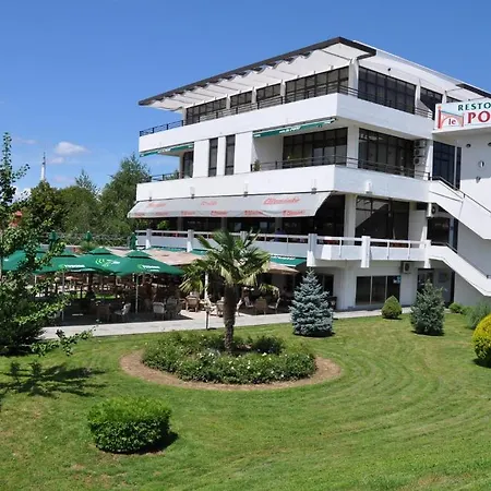Le Pont Motel 4*