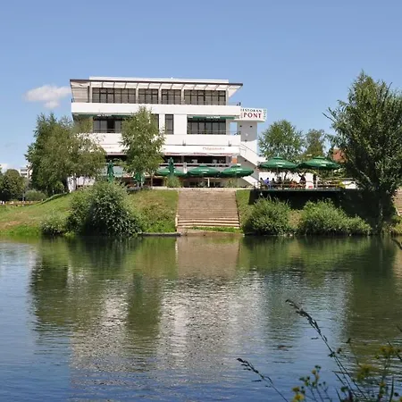 Le Pont Motel